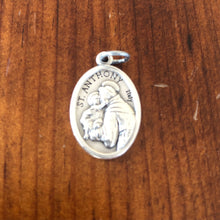 Load image into Gallery viewer, Amethyst and Howlite Saintz Bracelets