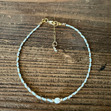 Load image into Gallery viewer, Pearl and Hematite Anklet