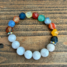 Load image into Gallery viewer, Agate and Moonstone Bracelet