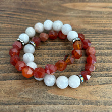 Load image into Gallery viewer, Agate and Moonstone Bracelet