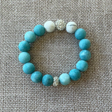 Load image into Gallery viewer, Apatite &amp; Howlite Bracelet